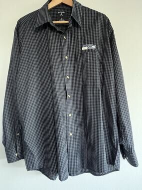 Seattle Seahawks Mens L Plaid Button Down Shirt NFL Fan Sports Embroidered Blue